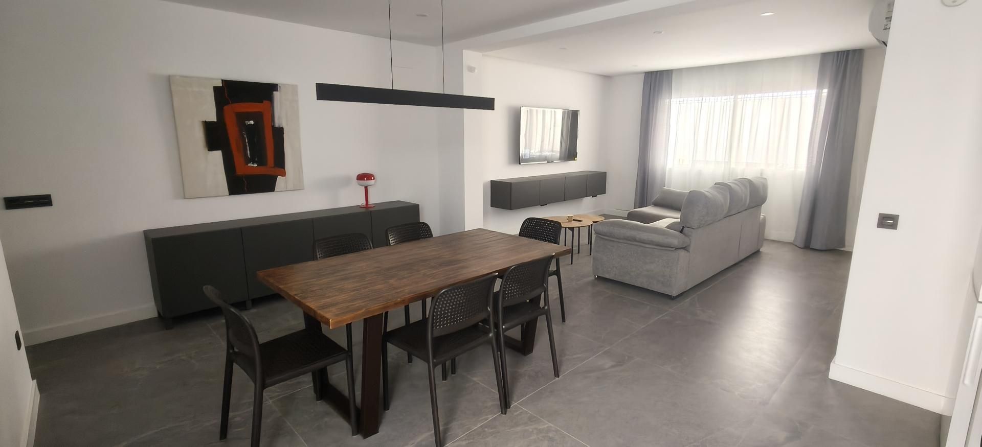 Sala d'estar de Pis de lloguer en Marbella amb Moblat