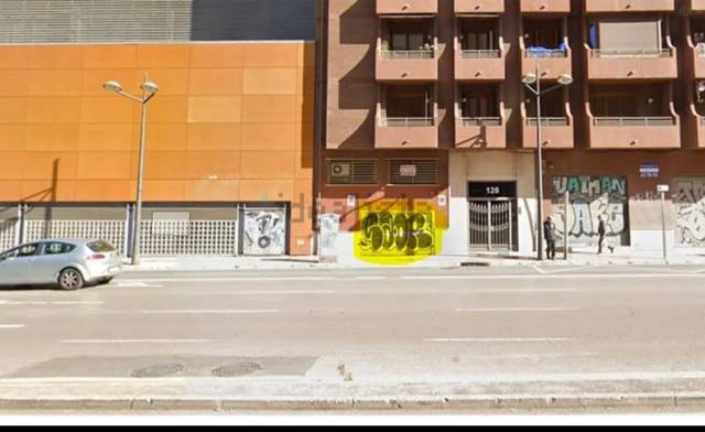 Garaje en Alquiler en Avinguda de Pérez Galdós, 128 en La Petxina