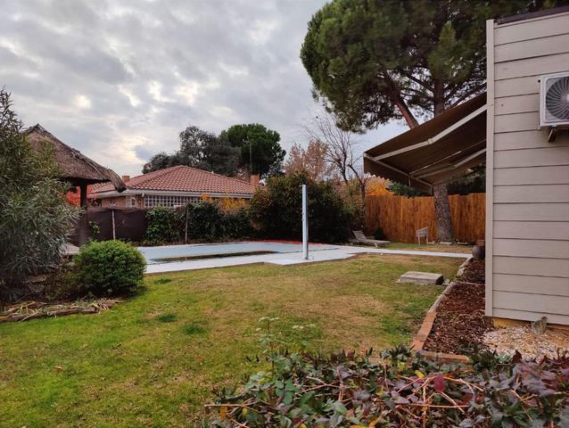 Single-family semi-detached to rent in Raya del Palancar - Guadamonte