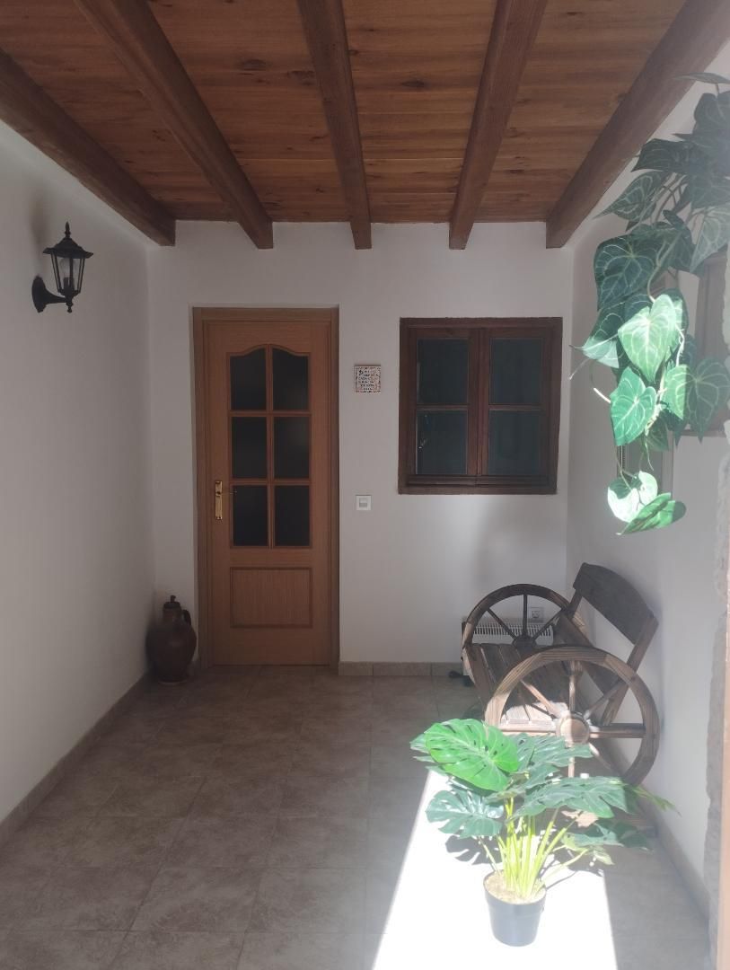 Casa adosada de alquiler en Casaseca de Campeán con Amueblado