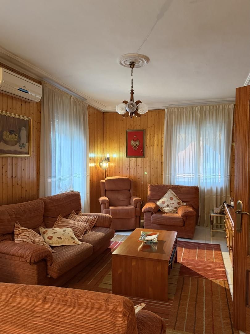 Living room of Flat for sale in Guadalajara Capital  with Heating, Furnished and Community parking