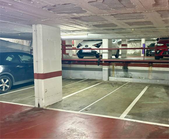 Garaje en Alquiler en Carrer d'Elisa, 20 en El Putget i el Farró