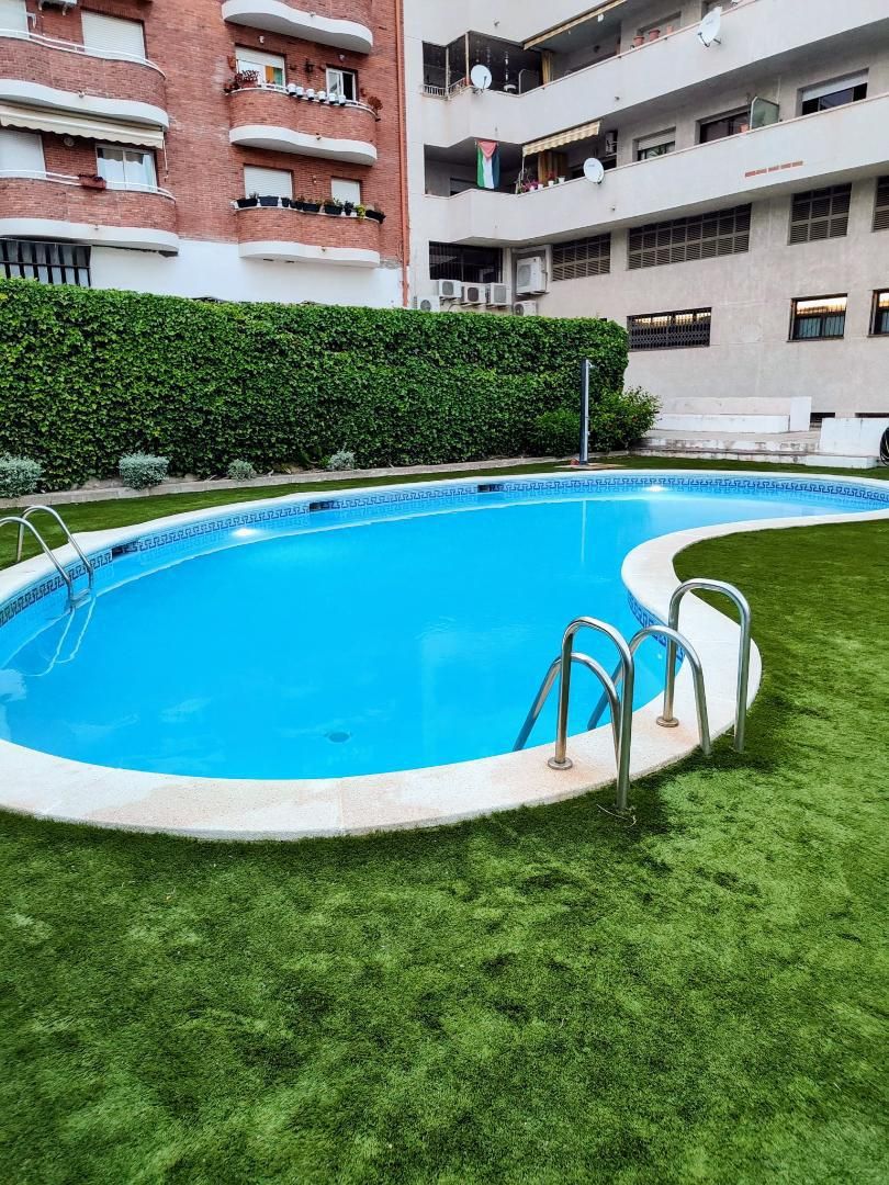 Swimming pool of Flat to rent in Sant Pere de Ribes  with Air Conditioner, Heating and Parquet flooring