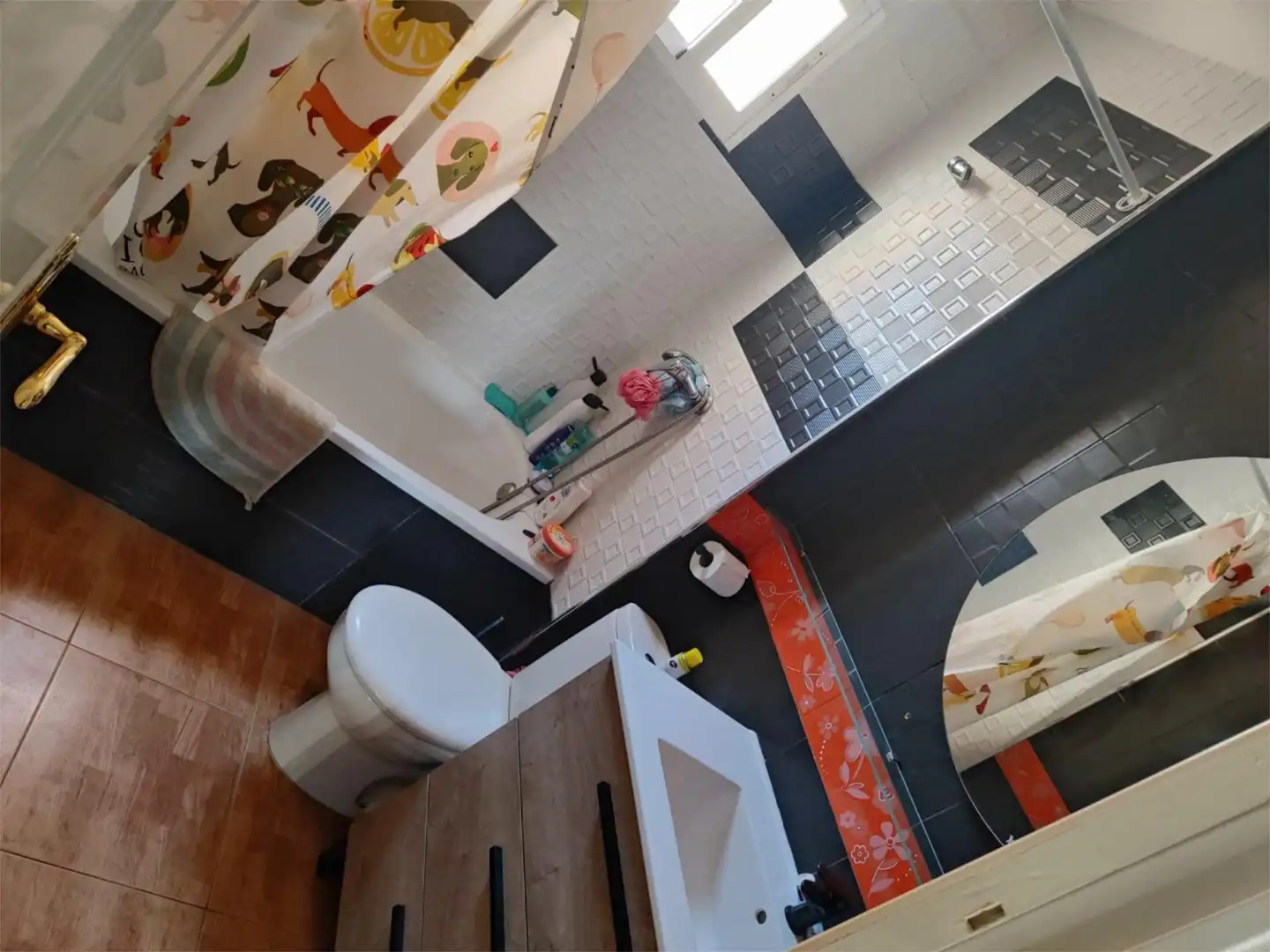 Flat for sale in Plaza Rubén Darío, 4, Fuensanta- Arcángel Bathroom of Flat for sale in Córdoba with Air Conditioner, Heating and Storage room