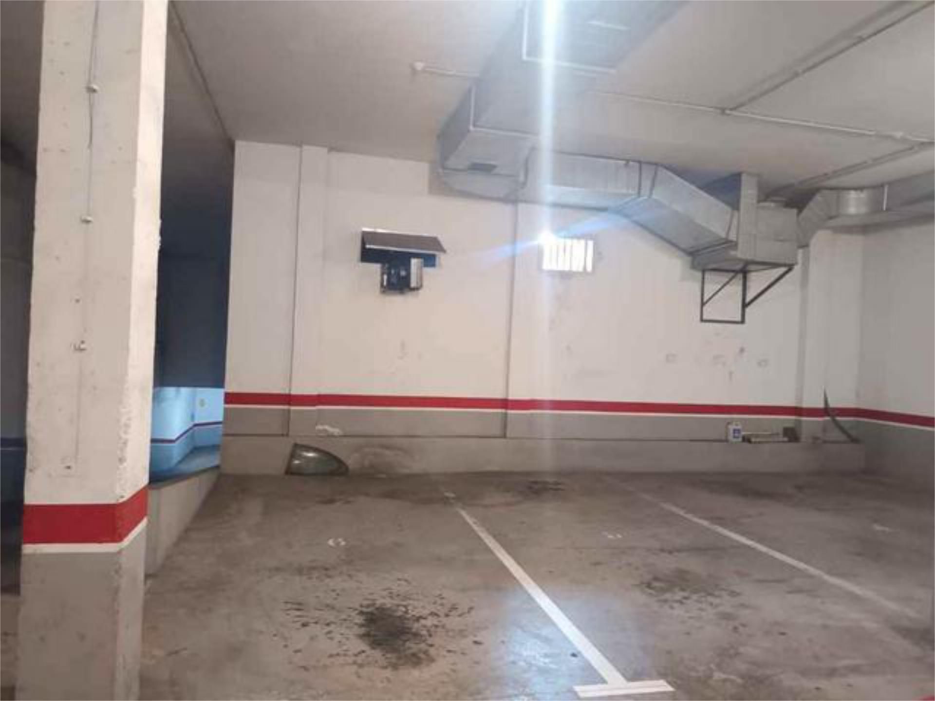 Parking of Garage to rent in Arona