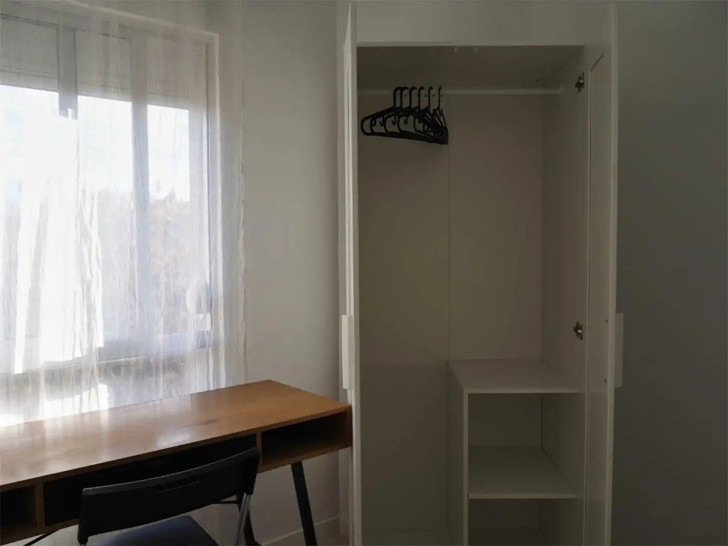 Habitación en Avenida Magdalena Sofia de Barat, 80, Ciudad Aljarafe Habitación en Avenida Magdalena Sofia de Barat, 80, Ciudad Aljarafe