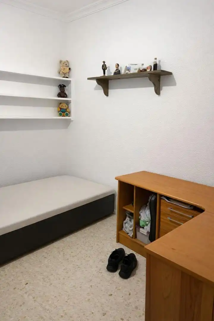 Wohnung zum Verkauf in Pasaje Nervion, 13, San Pedro - Gabriel Miró - María Guerrero Schlafzimmer von Wohnung zum Verkauf in La Línea de la Concepción mit Balkon