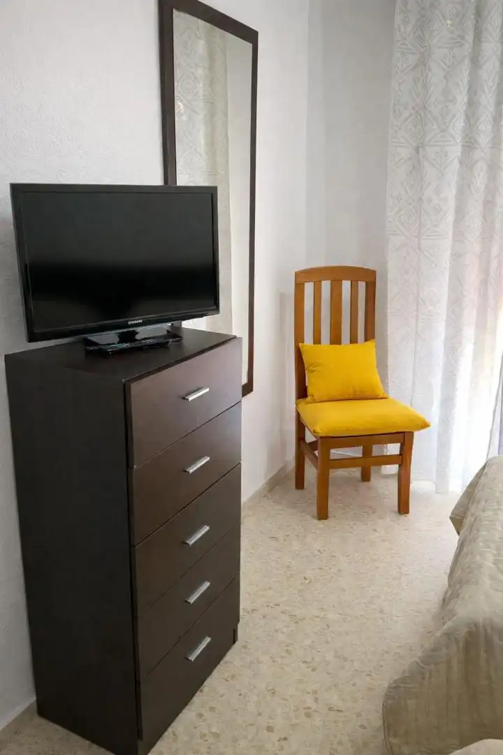 Wohnung zum Verkauf in Pasaje Nervion, 13, San Pedro - Gabriel Miró - María Guerrero Schlafzimmer von Wohnung zum Verkauf in La Línea de la Concepción mit Balkon