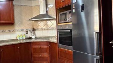 Foto 3 de Casa adosada en venda a Zona Avenida al Vedat, Torrent