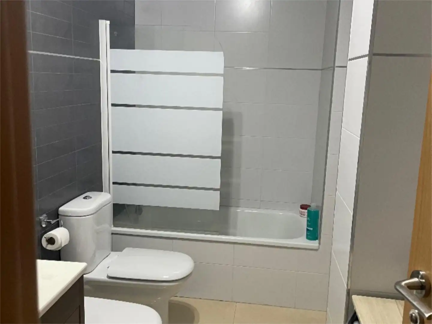 Flat for sale in Calle Roberto Rosello Gasch, 13, Llombai Bathroom of Flat for sale in Burriana / Borriana with Air Conditioner and Terrace