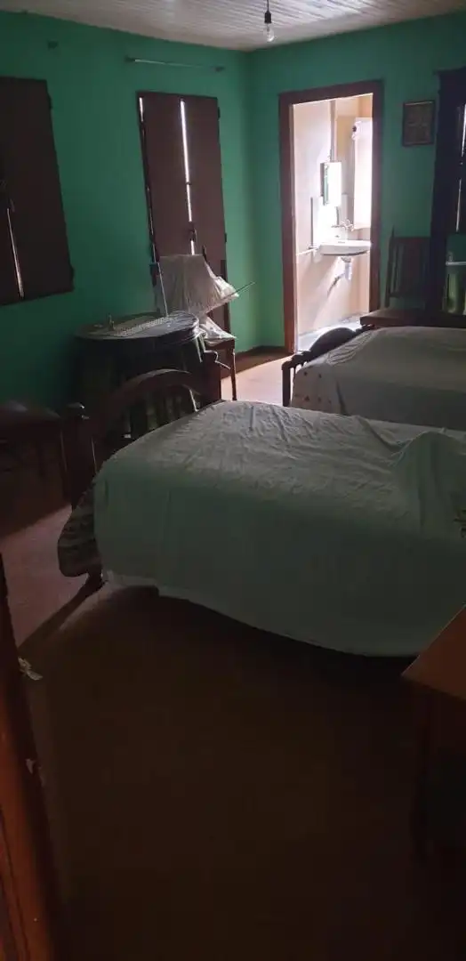Country house zum Verkauf in Aldea Regoufe, 49, Ourense Capital Schlafzimmer von Country house zum Verkauf in Ourense Capital mit Terrasse und Balkon