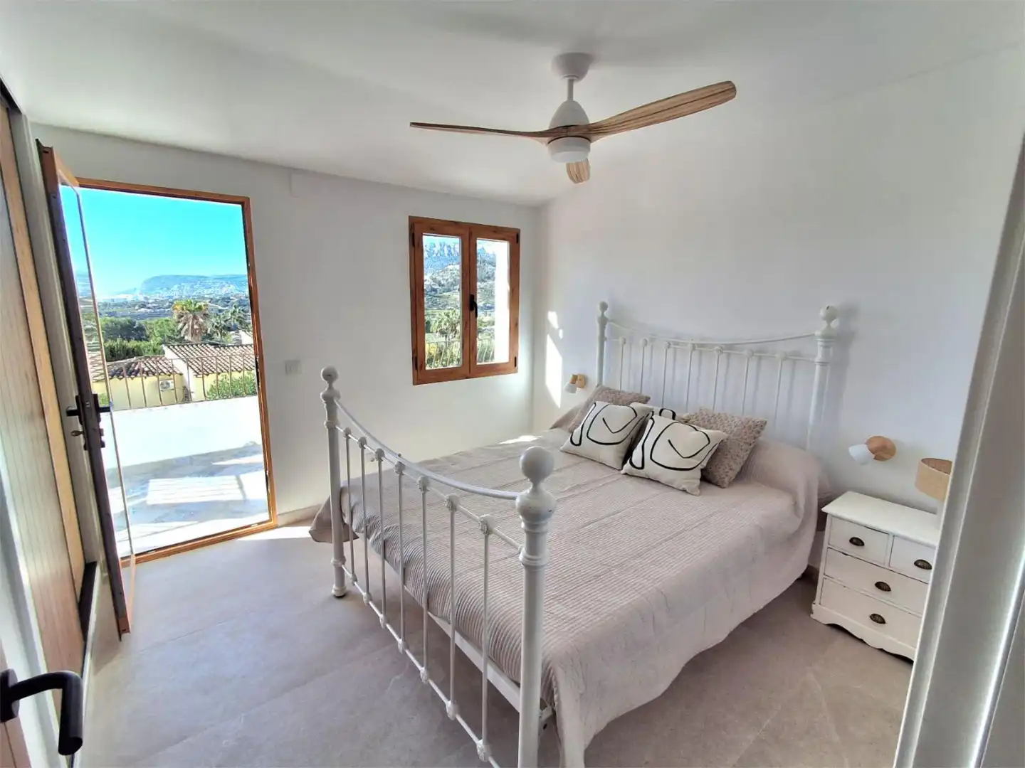Habitación de Piso en venta en Calpe / Calp con Aire acondicionado, Terraza y Piscina
