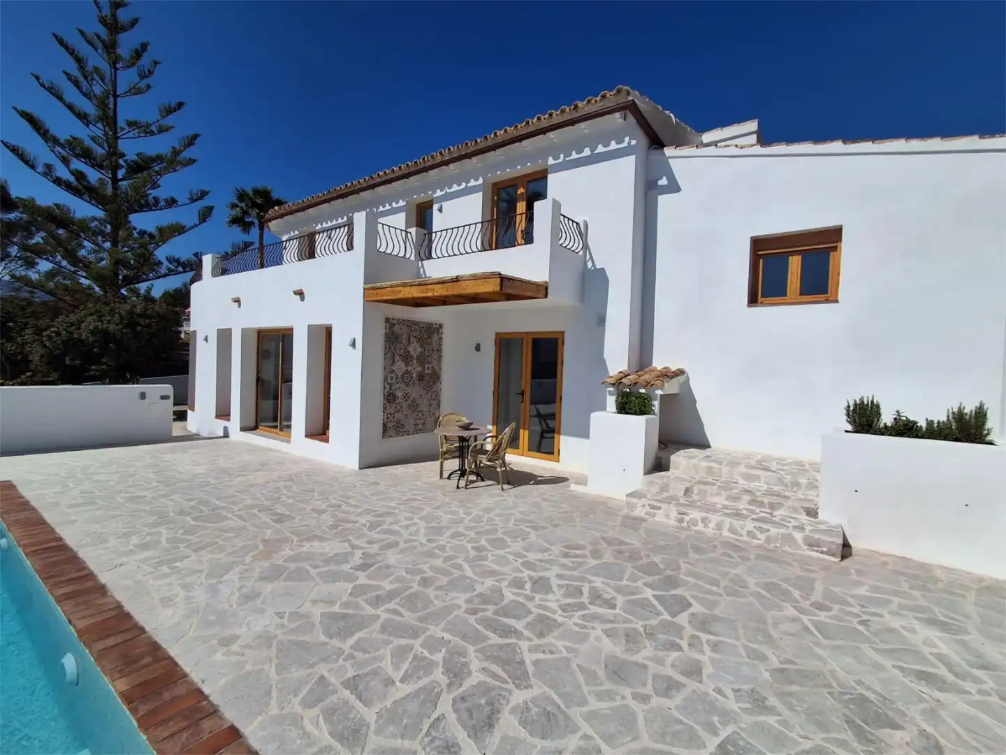 Vista exterior de Piso en venta en Calpe / Calp con Aire acondicionado, Terraza y Piscina