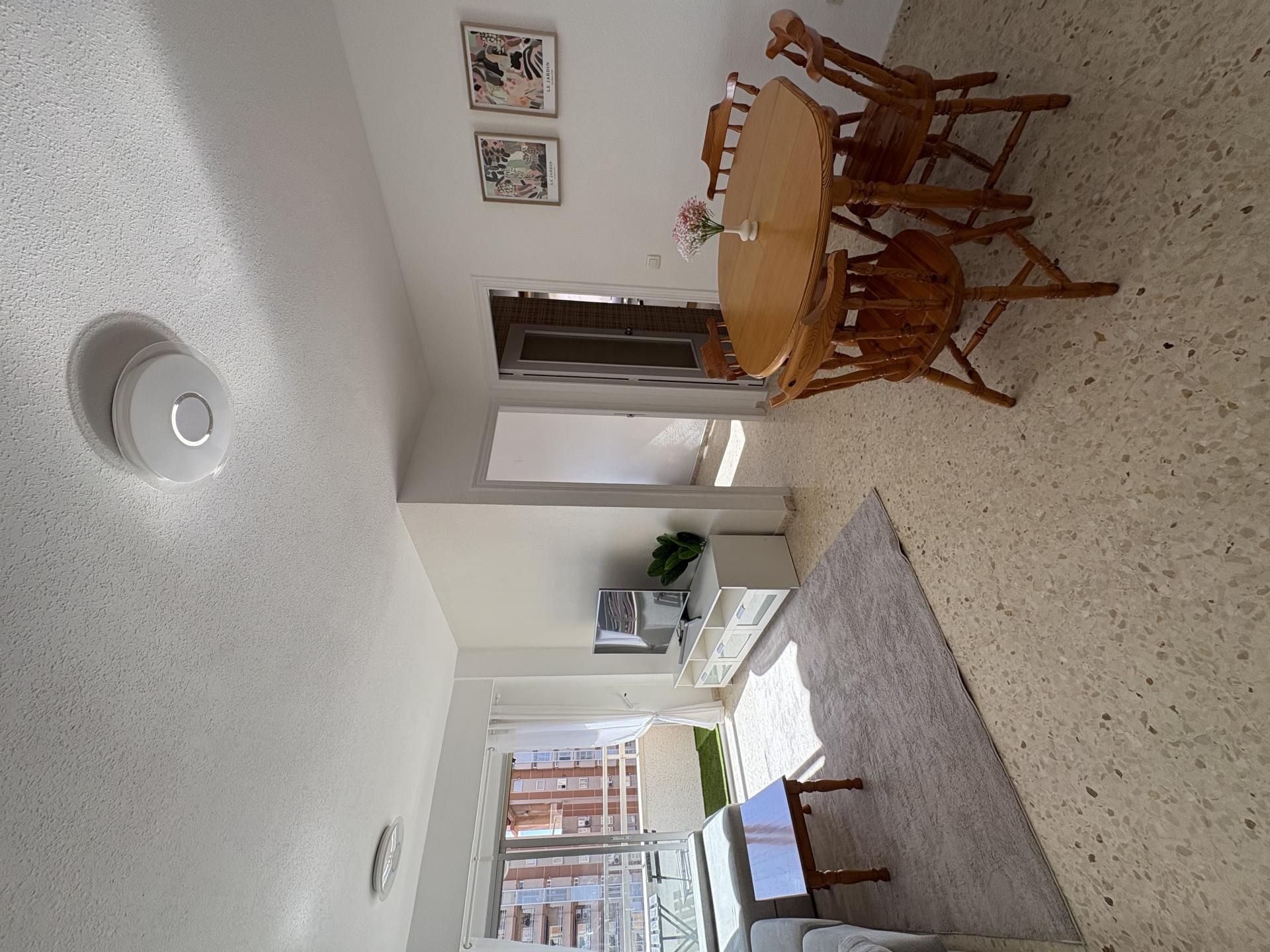 Comedor de Apartamento de alquiler en Alicante / Alacant con Piscina y Balcón