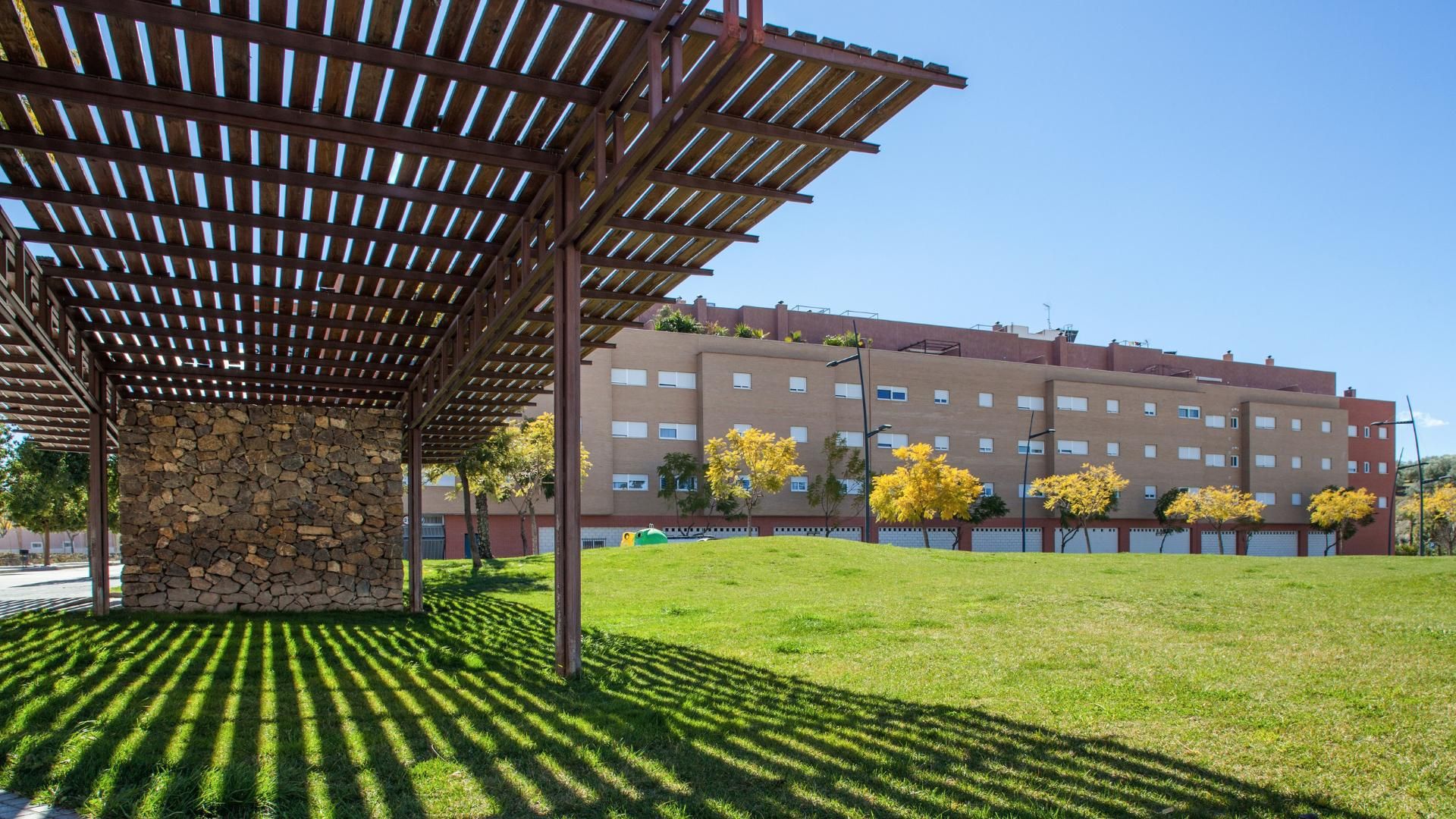Vista exterior de Garatge de lloguer en Lucena