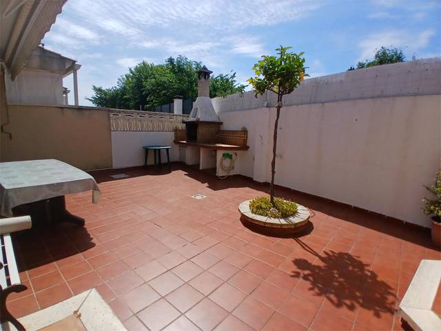 Casa-chalet en Alquiler en Carrer Cant dels Ocells, 25 en Sant Salvador