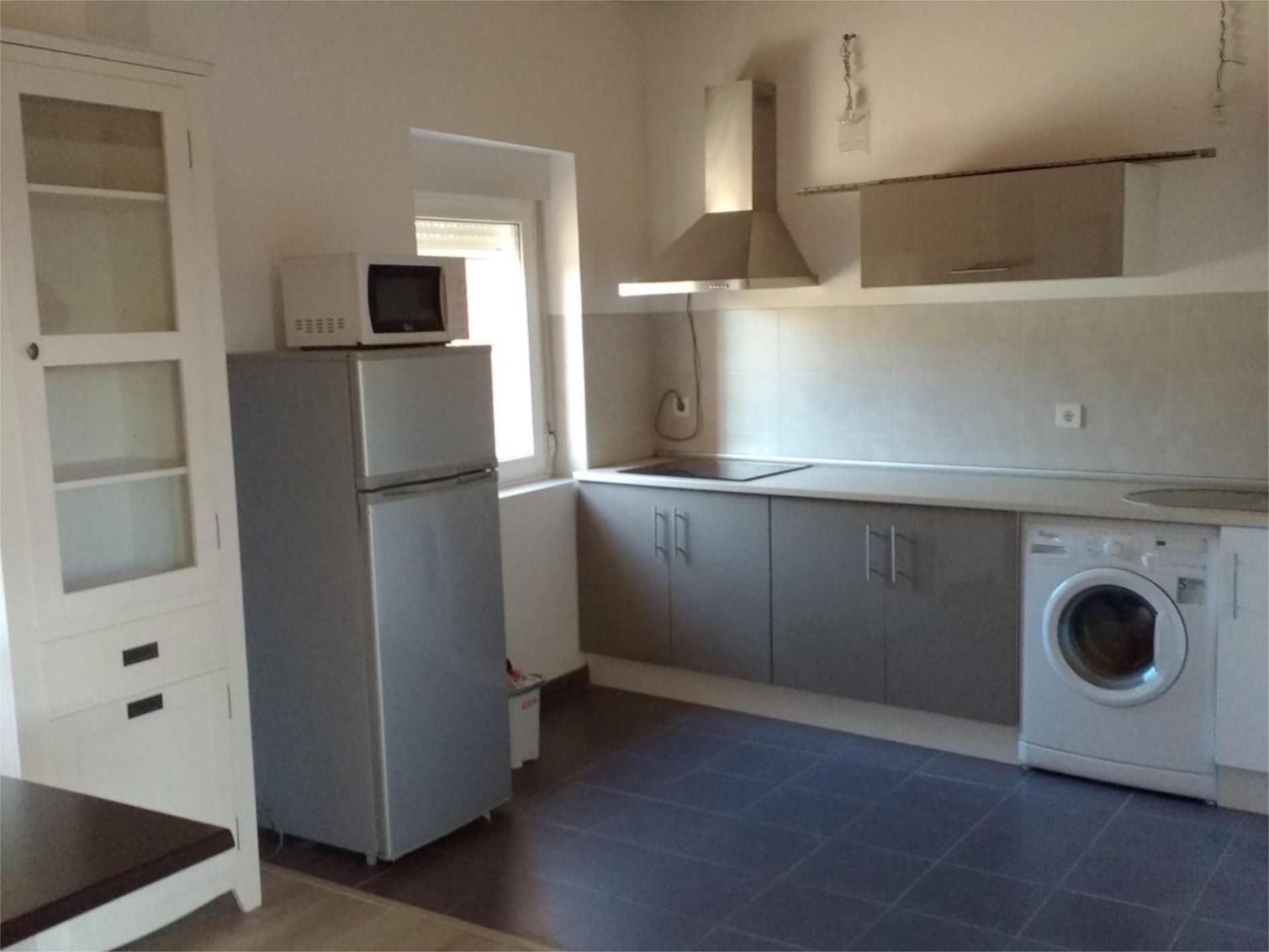 Kitchen of Flat for sale in Herrera de Pisuerga  with Heating, Private garden and Parquet flooring