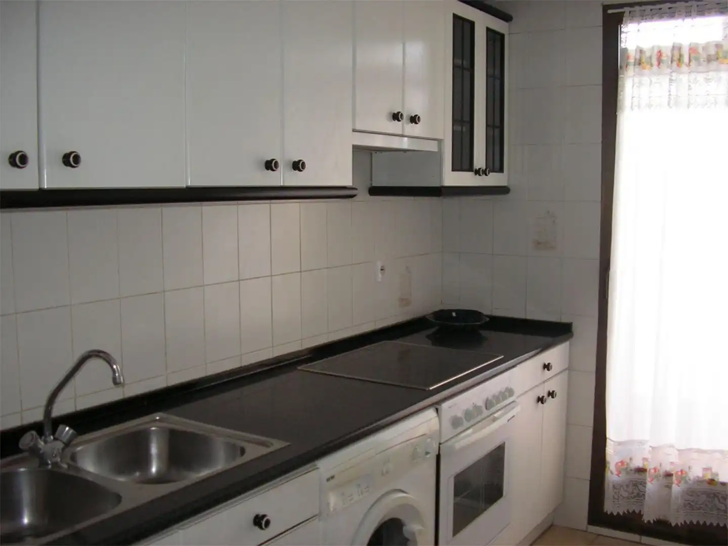 Zimmer in Calle José Tudela, 10, Calaverón - Pajaritos Küche von Wohnung zur untervermieten in Soria Capital mit Heizung, Parkett und Terrasse