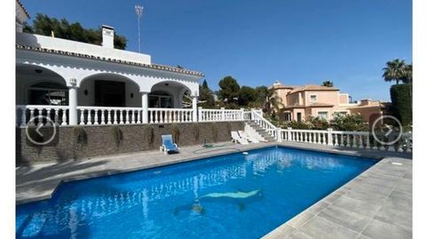 Foto 3 de Casa adosada en venda a Paraiso - Barronal, Estepona