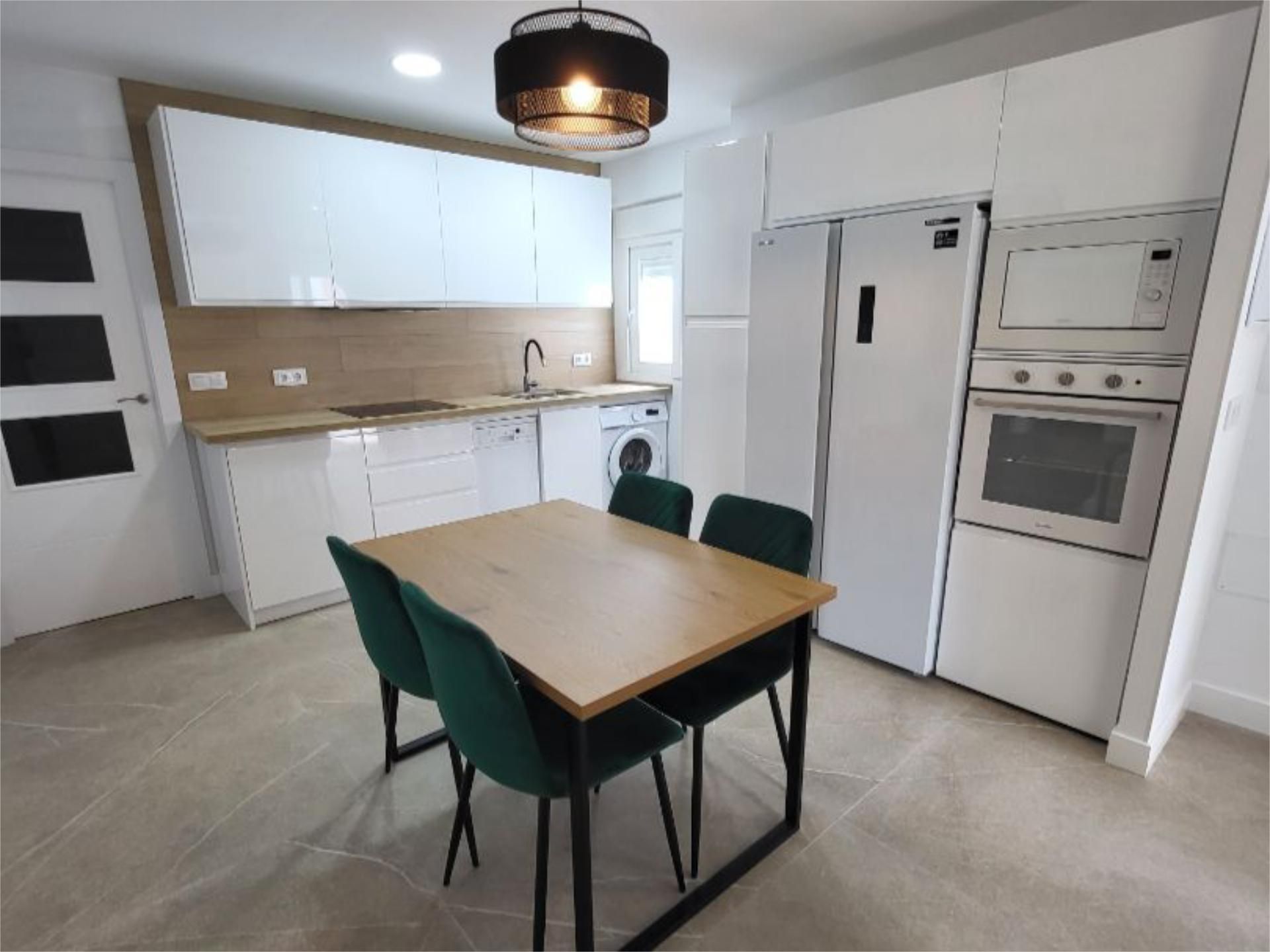 Kitchen of Flat to share in  Córdoba Capital  with Air Conditioner, Heating and Furnished