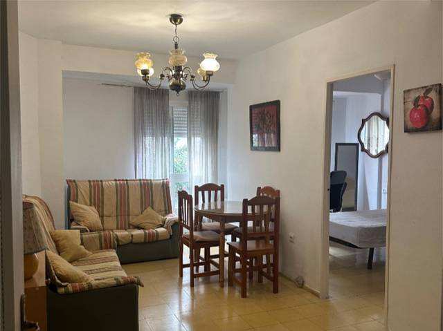 Piso en Venta en Calle del Alcalde Velasco Navarro, 10 en Ciudad Jardín - Zoco