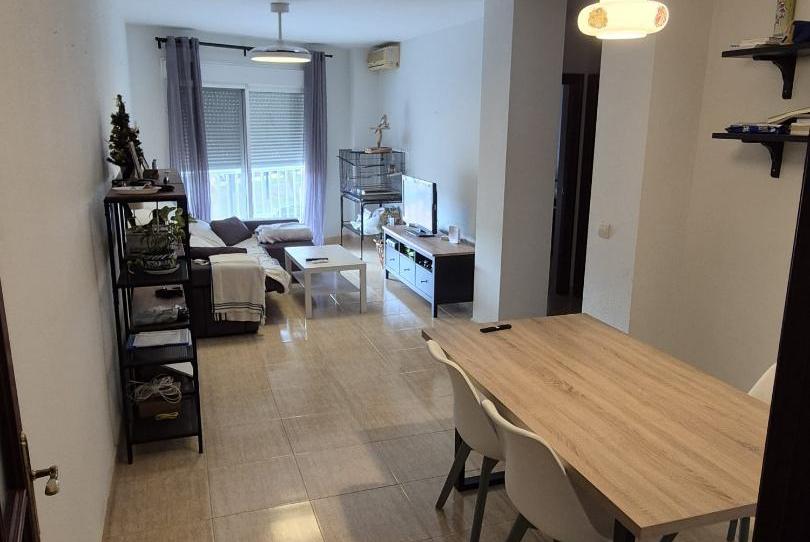 Piso de alquiler en Calle Fray Leopoldo, 36, El Puerto, Roquetas de Mar - imagen 1 Foto 1 de Piso de alquiler en Calle Fray Leopoldo, 36, El Puerto, Roquetas de Mar