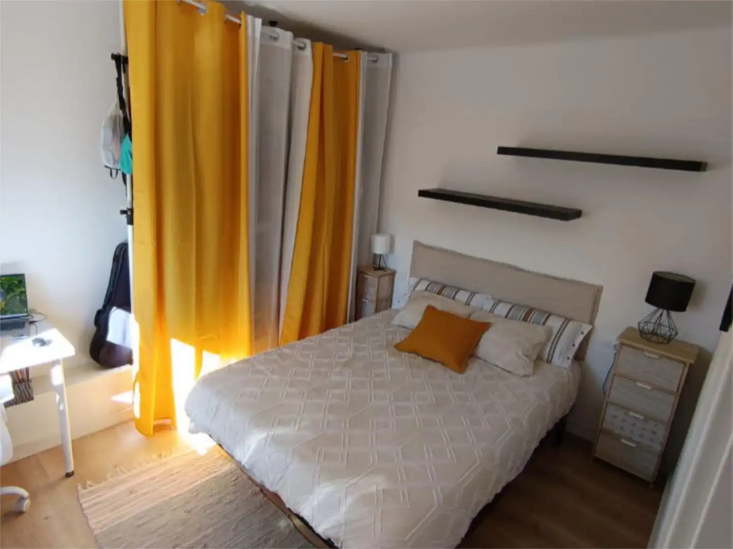 Wohnung zum Verkauf in Carrer de la Vall d'Ordesa, 15, El Turó de la Peira Schlafzimmer von Wohnung zum Verkauf in Barcelona mit Klimaanlage, Heizung und Parkett