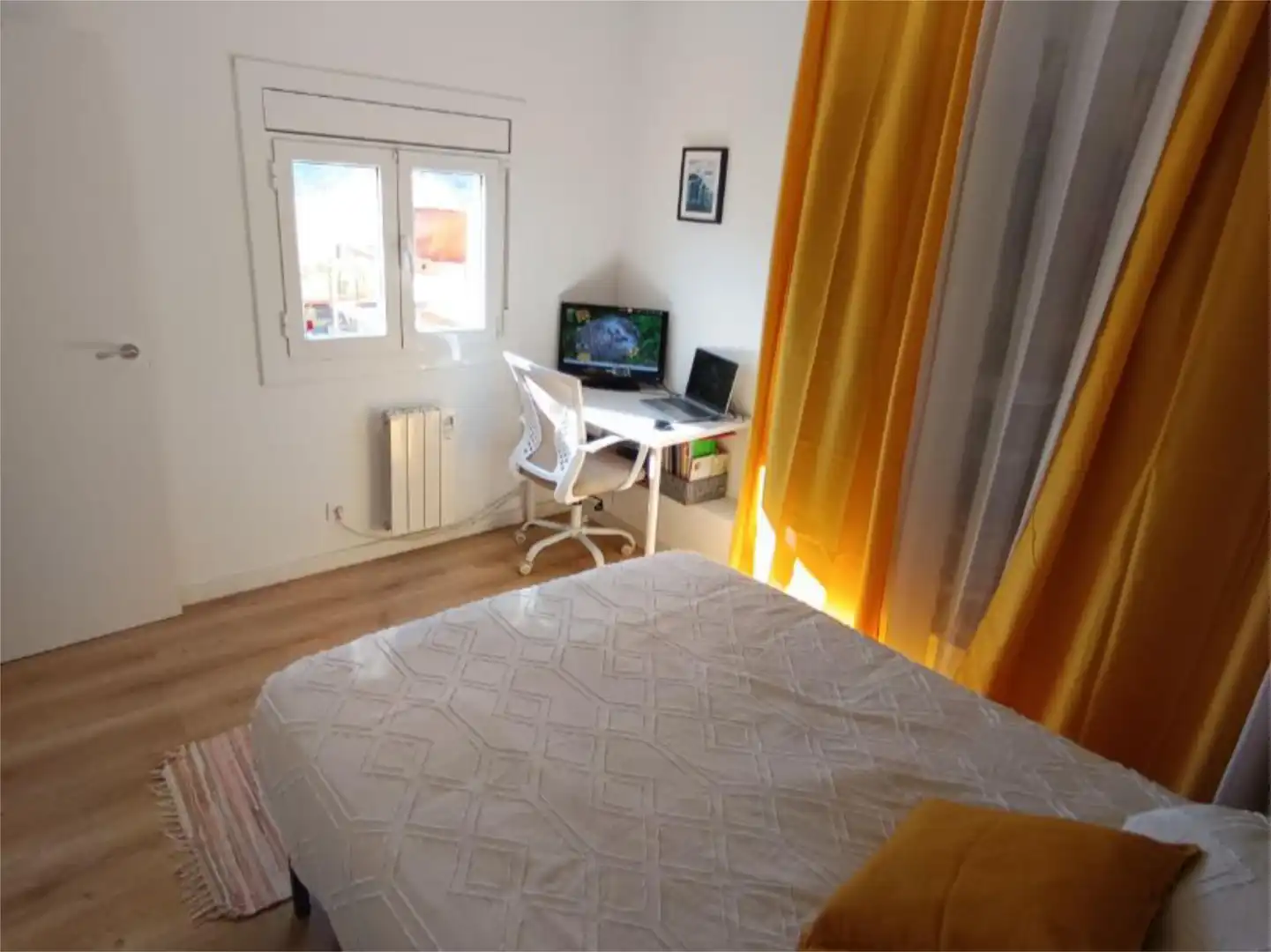 Wohnung zum Verkauf in Carrer de la Vall d'Ordesa, 15, El Turó de la Peira Schlafzimmer von Wohnung zum Verkauf in Barcelona mit Klimaanlage, Heizung und Parkett
