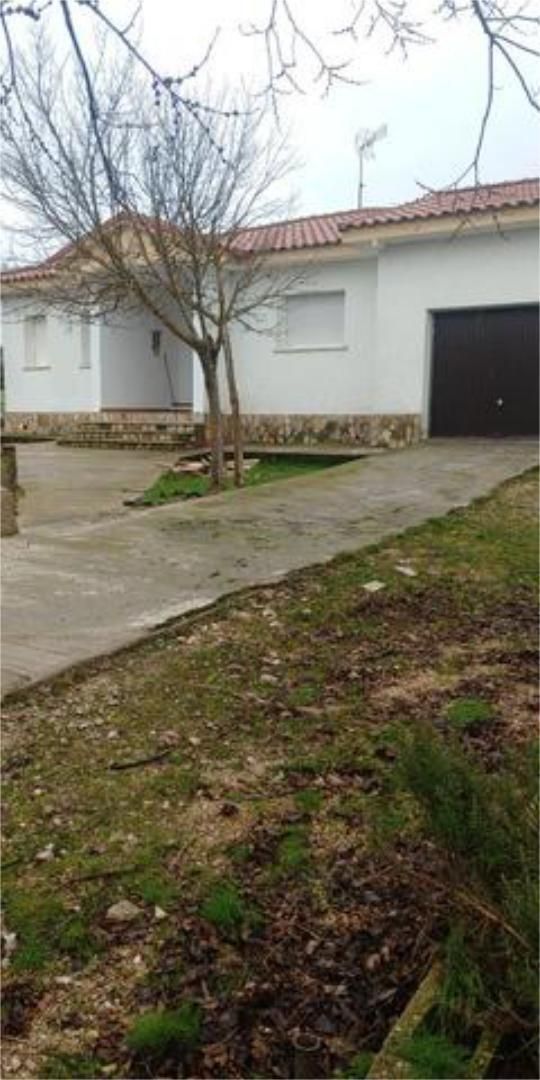 Parking of Single-family semi-detached for sale in Villar del Olmo  with Heating, Private garden and Terrace