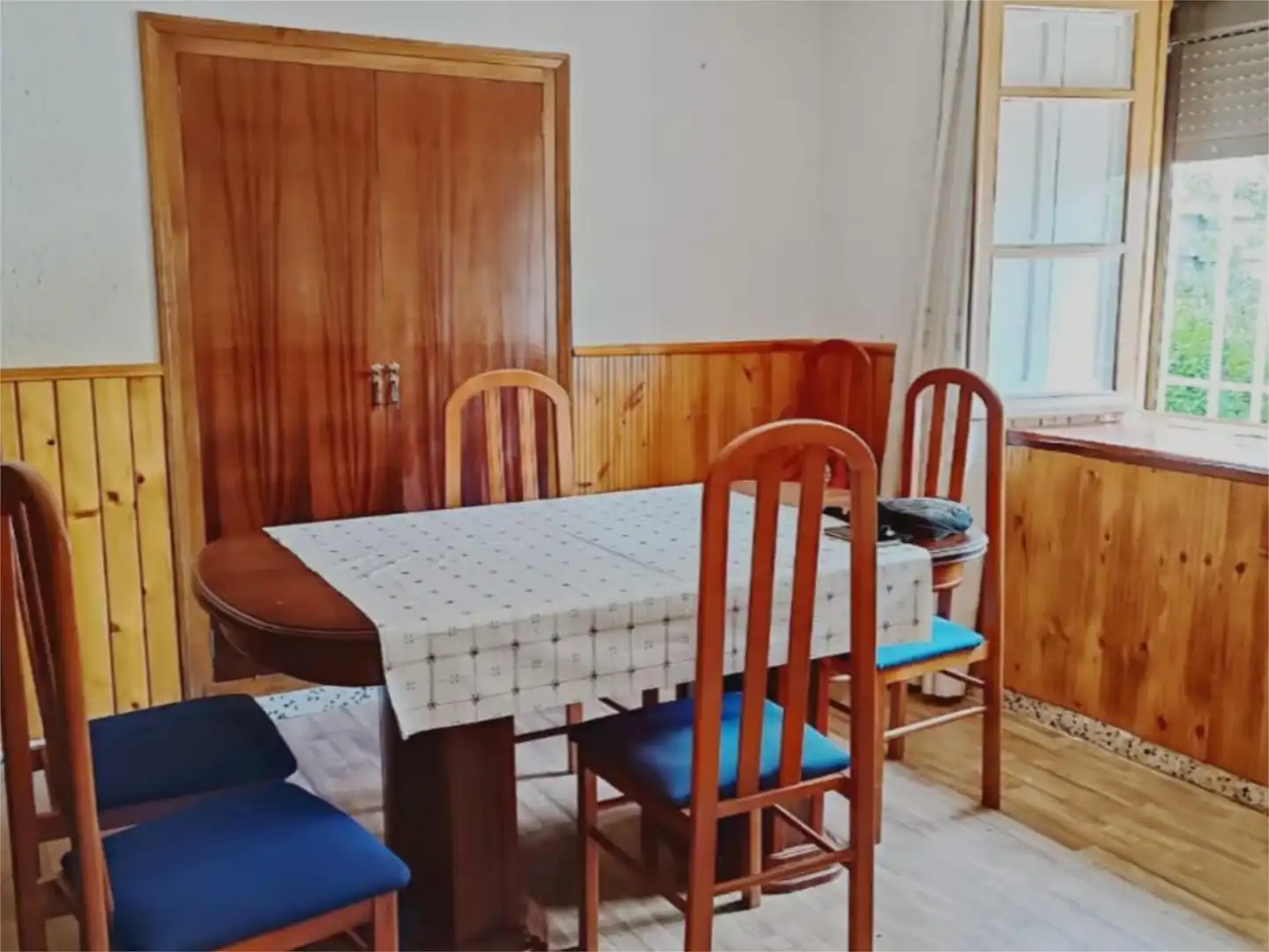 Wohnung zum Verkauf in Calle Alta Ru P, 17, Cervera de Pisuerga Esszimmer von Wohnung zum Verkauf in Cervera de Pisuerga mit Heizung, Privatgarten und Parkett