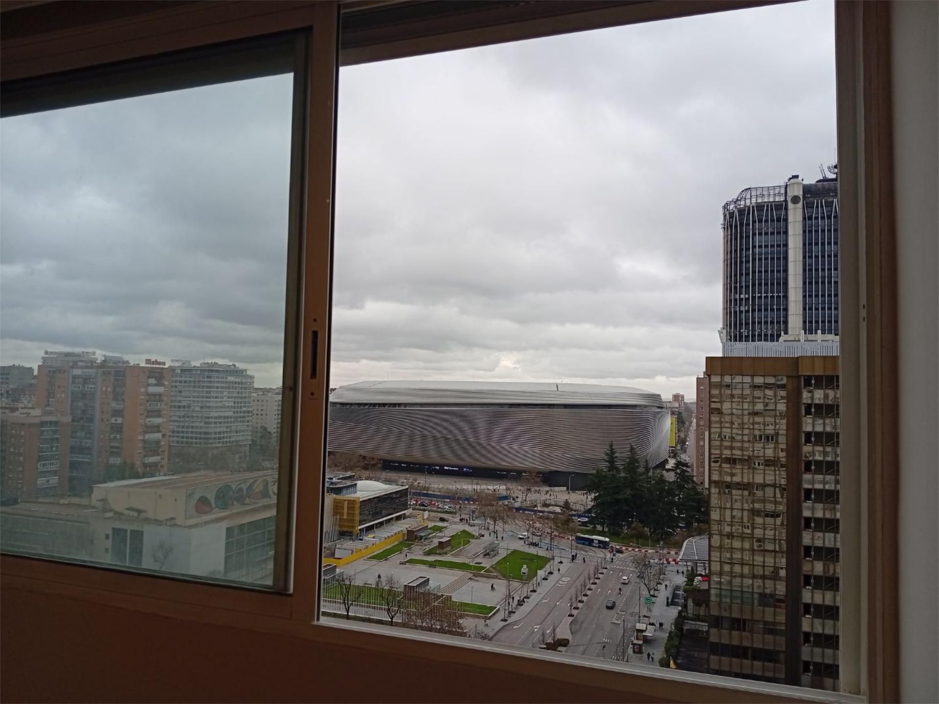 Exterior view of Flat to rent in  Madrid Capital  with Air Conditioner, Heating and Parquet flooring