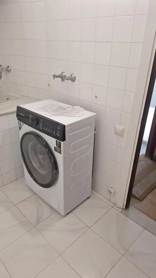 Zimmer in Calle Cipriano Pedrosa, 1, Sama Badezimmer von Wohnung zur untervermieten in Langreo mit Parkett, Terrasse und Abstellraum