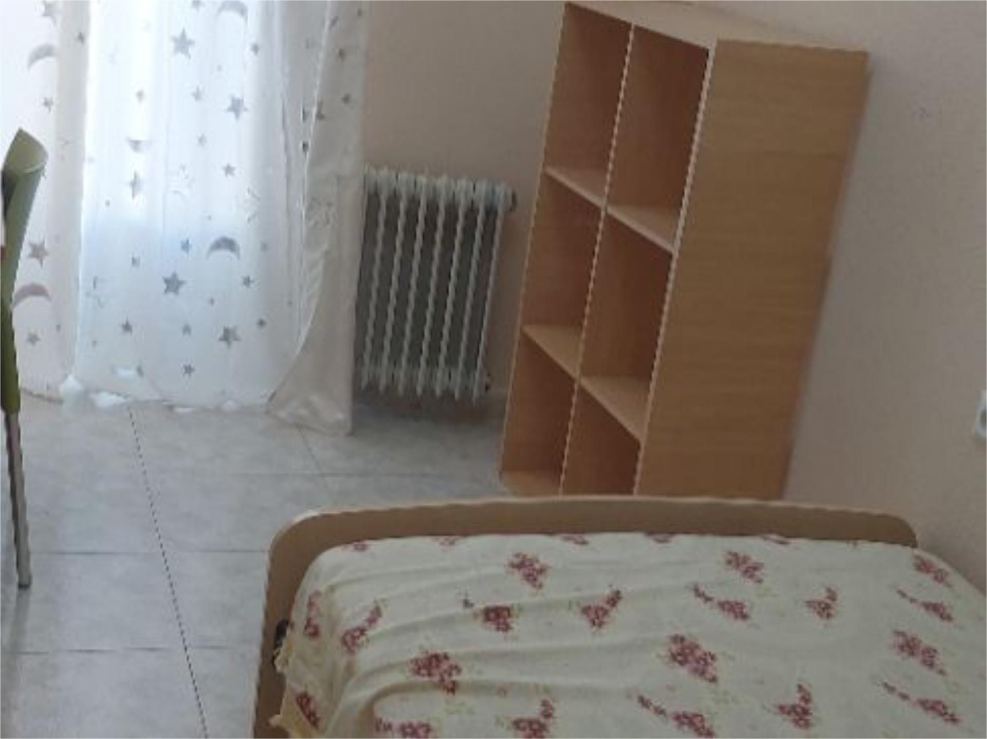 Schlafzimmer von Wohnung miete in Manzanares mit Heizung, Möbliert und Balkon