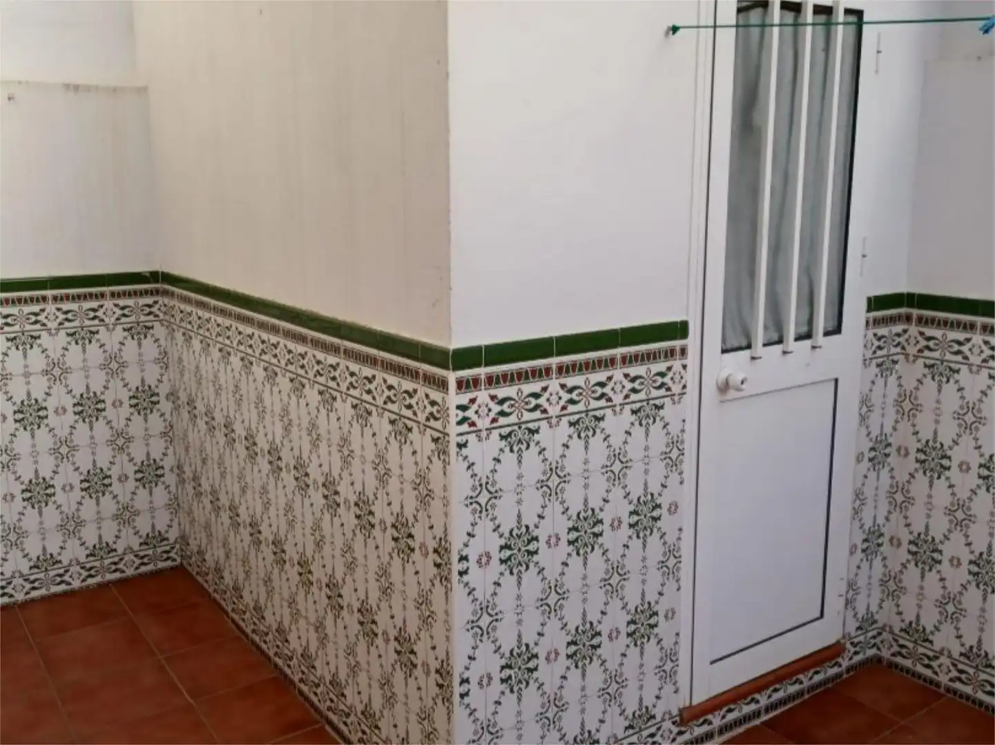 Wohnung zum Verkauf in San Bartolomé de la Torre mit Terrasse, Abstellraum und Möbliert