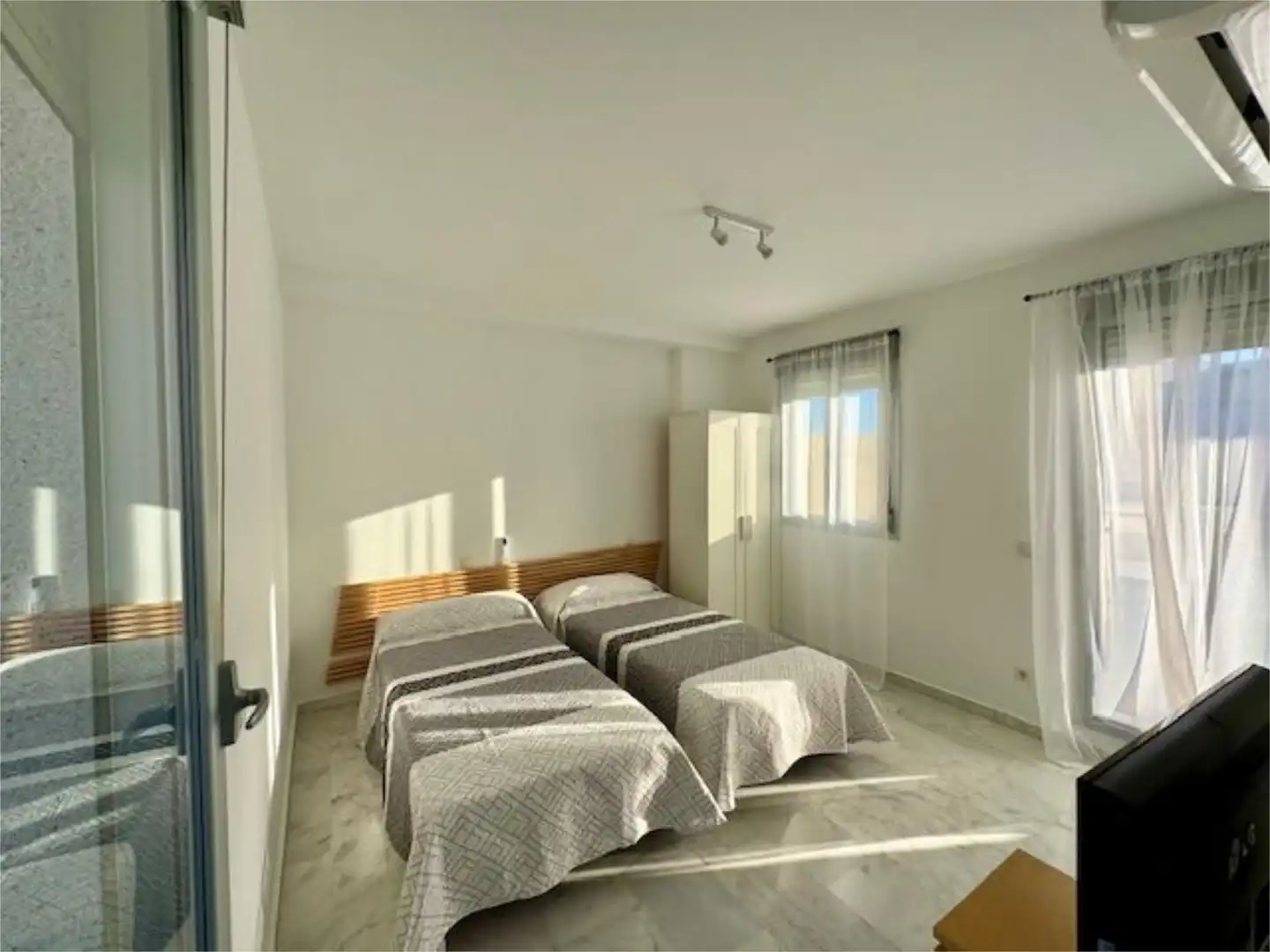 Dúplex en venta en Calle Notarios, 4, Riviera del Sol Habitación de Dúplex en venta en Mijas con Aire acondicionado, Terraza y Piscina