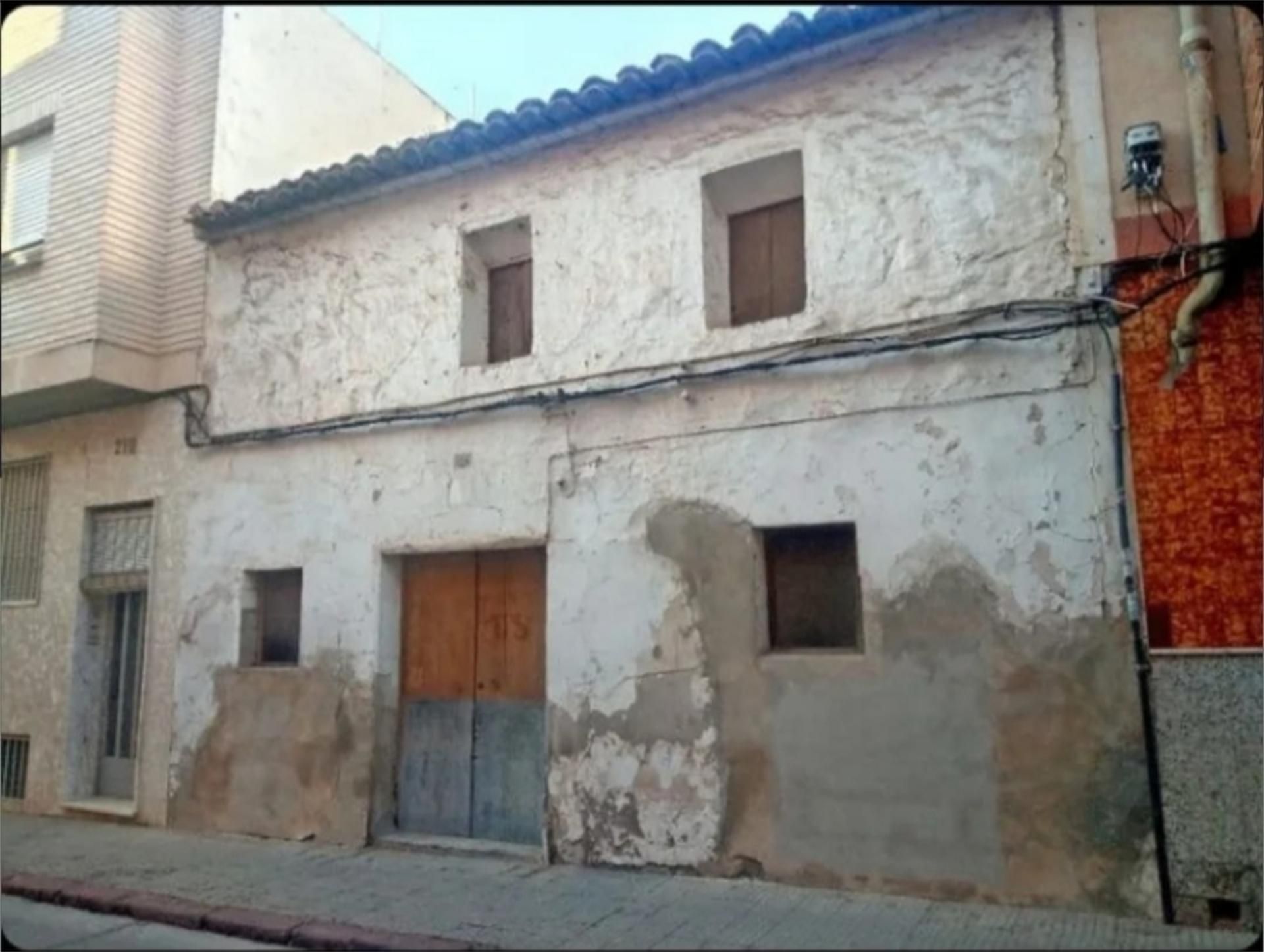 Exterior view of Single-family semi-detached for sale in Llíria