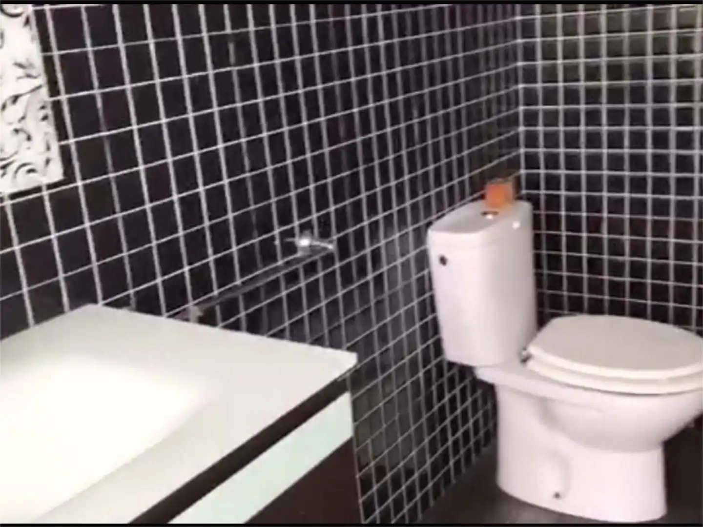 Houses for sale in Avinguda de la Costa Blanca, 48, Cabo de las Huertas Bathroom of Houses for sale in Alicante / Alacant with Air Conditioner, Terrace and Balcony