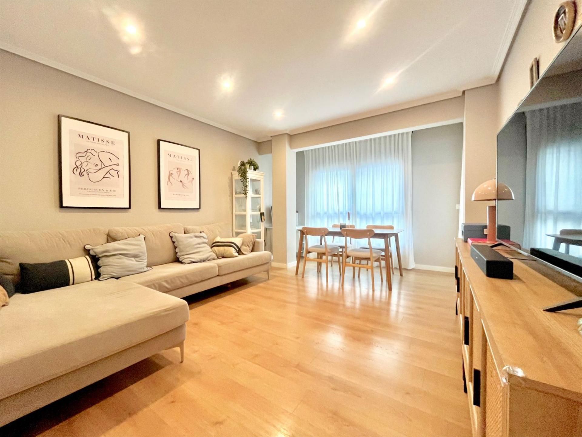 Living room of Flat for sale in Vigo   with Terrace