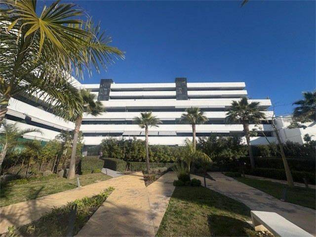 Piso en Venta en Sierra de Estepona - Avda. de Andalucía