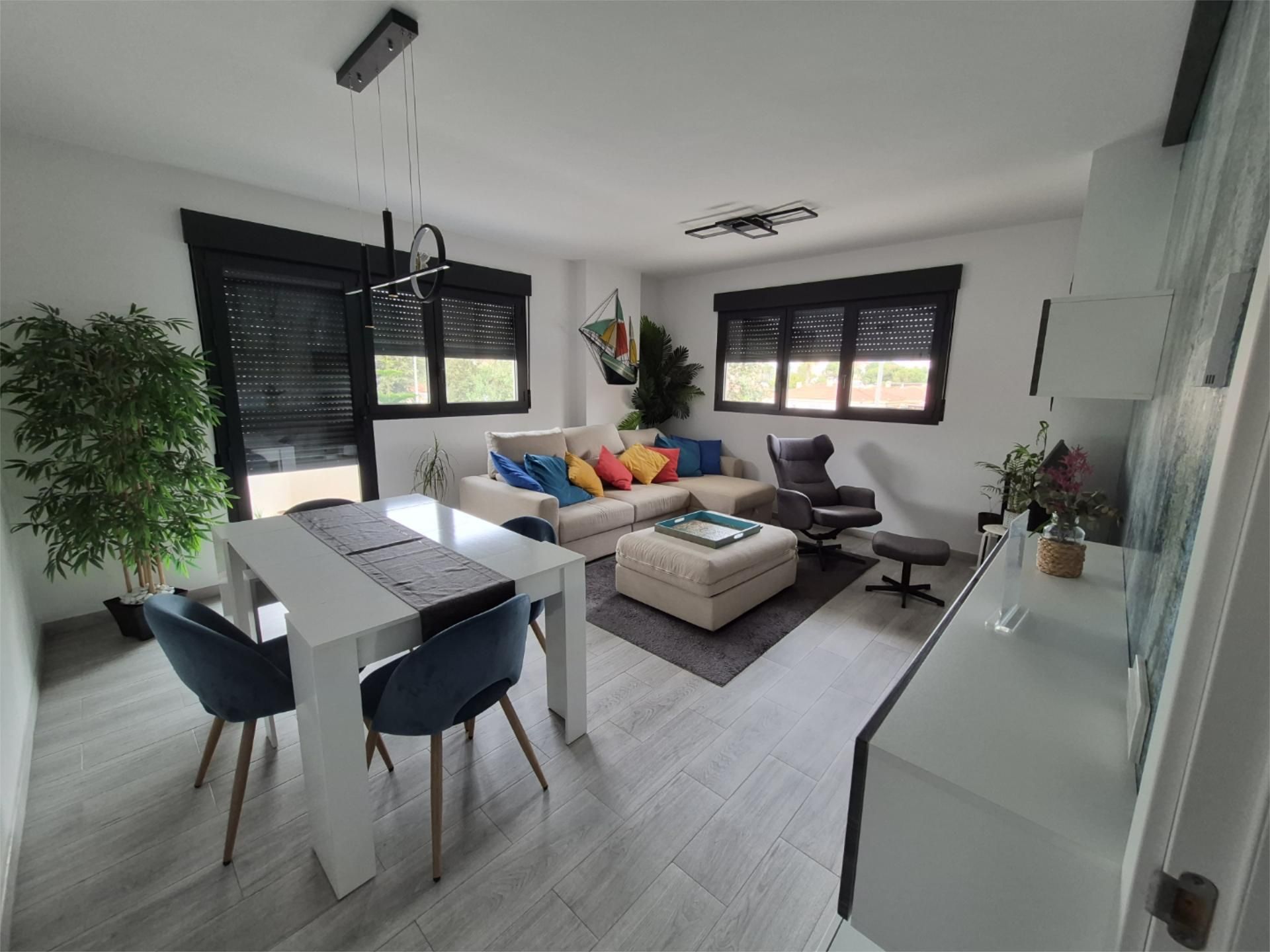 Living room of Flat to rent in Alicante / Alacant  with Air Conditioner, Terrace and Balcony