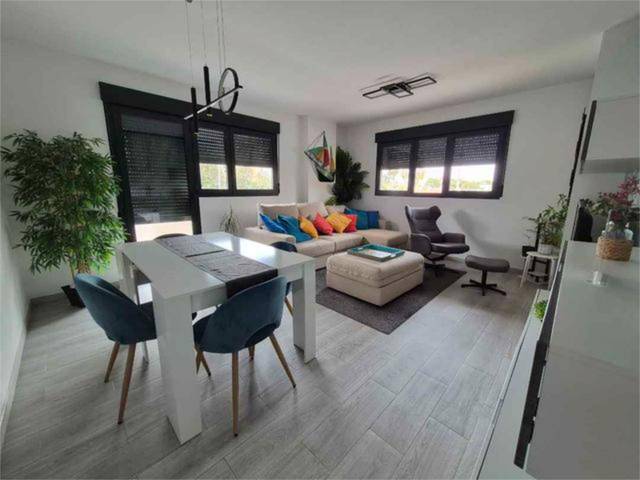 Piso en Alquiler en PAU 5