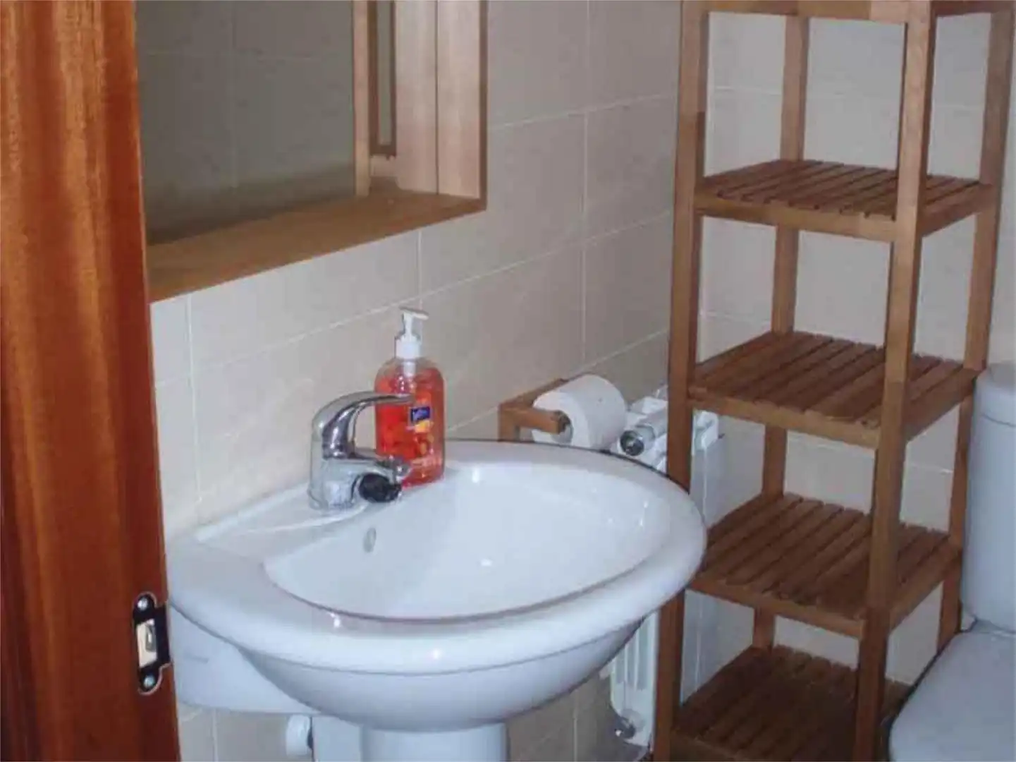 Ático de alquiler en Calle Sor María del Carmen, 2, Santoña Baño de Ático de alquiler en Santoña con Terraza