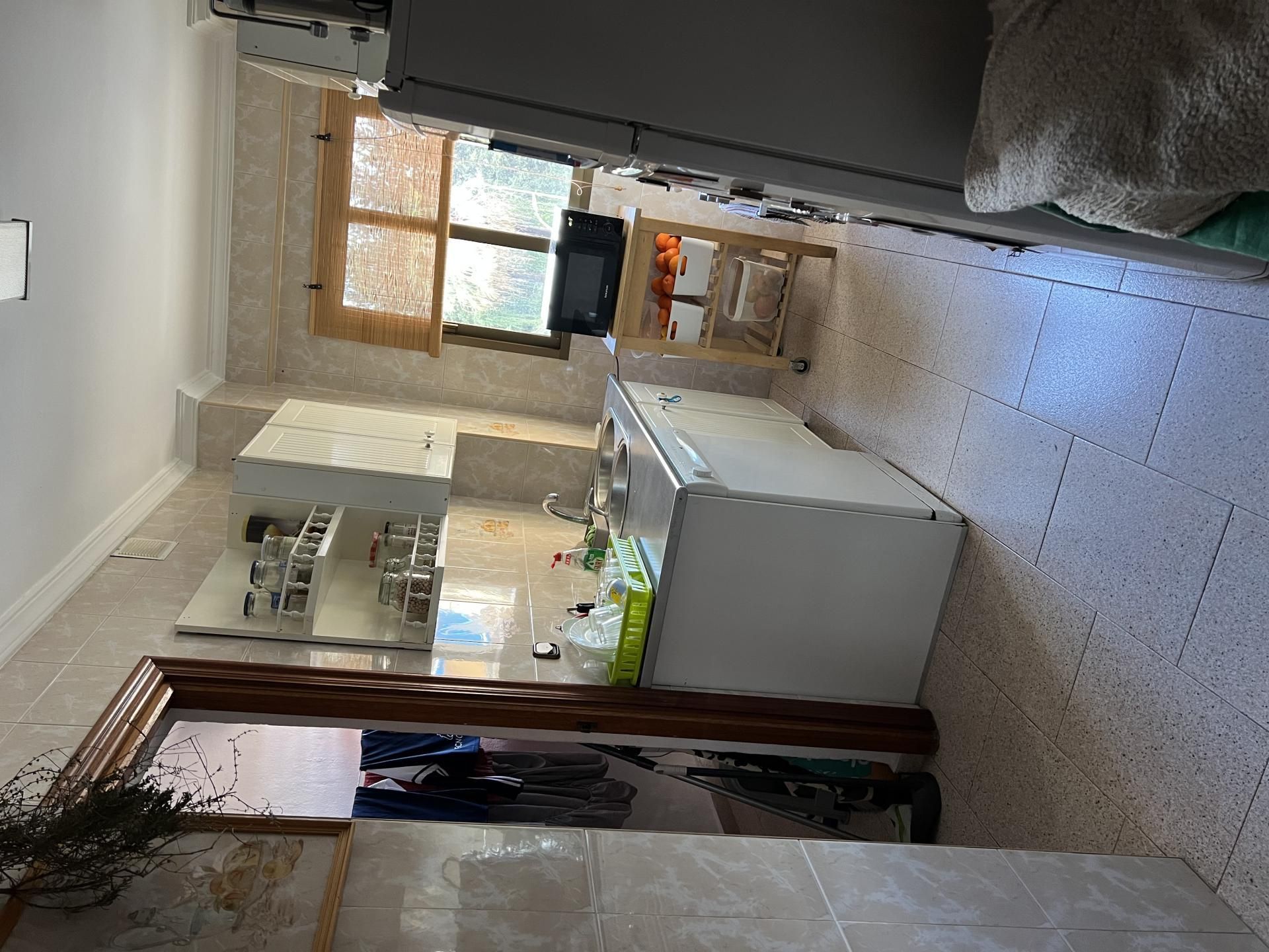 Pis en venda a Avenida Mercado, 12, Miraflores Cuina de Pis en venda en Marbella amb Aire condicionat, Moblat i Balcó