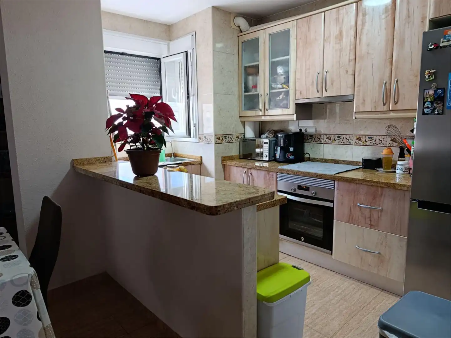 Piso en venta en Calle Teruel, 142, Piedras Redondas - Torrecárdenas Cocina de Piso en venta en Almería con Aire acondicionado, Terraza y Amueblado