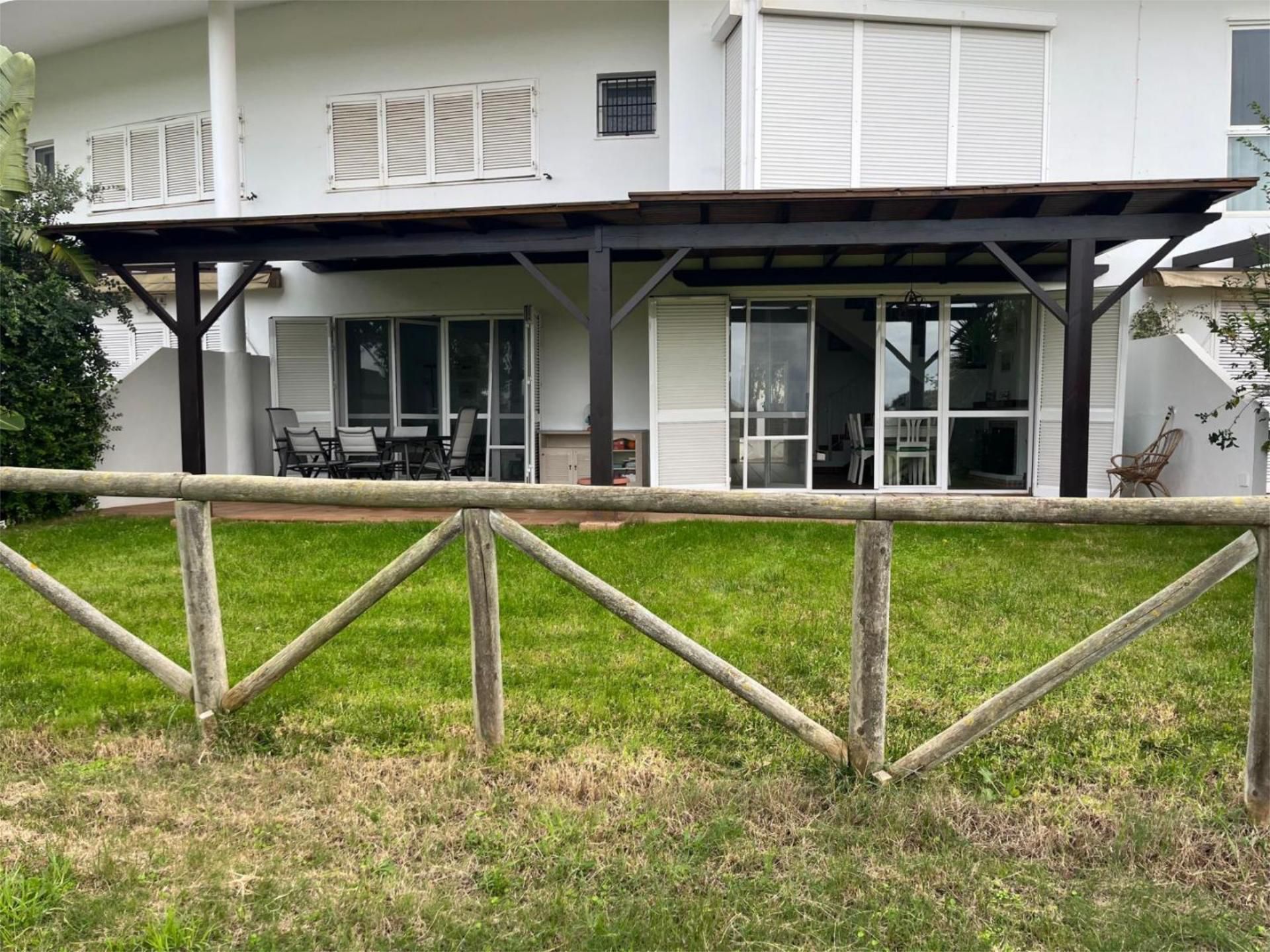 Terrace of Single-family semi-detached to rent in Rota  with Air Conditioner, Heating and Private garden