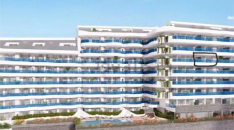 Photo 3 of Flat for sale in Calle Martínez Catena, 6, Puerto Deportivo, Fuengirola