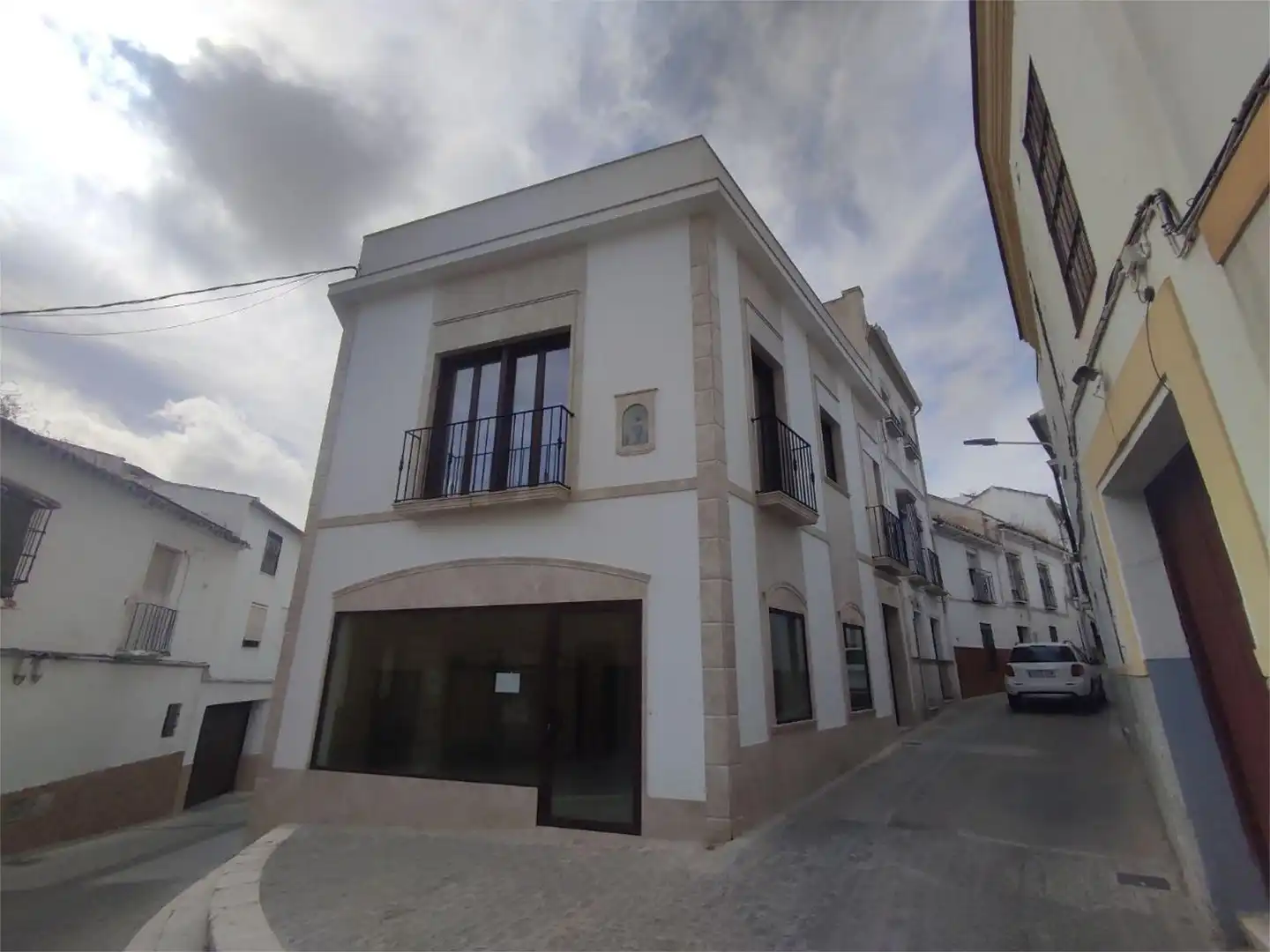 Einfamilien-Reihenhaus zum Verkauf in Calle Felipe IV, Montilla Außenansicht von Einfamilien-Reihenhaus zum Verkauf in Montilla mit Terrasse, Abstellraum und Balkon