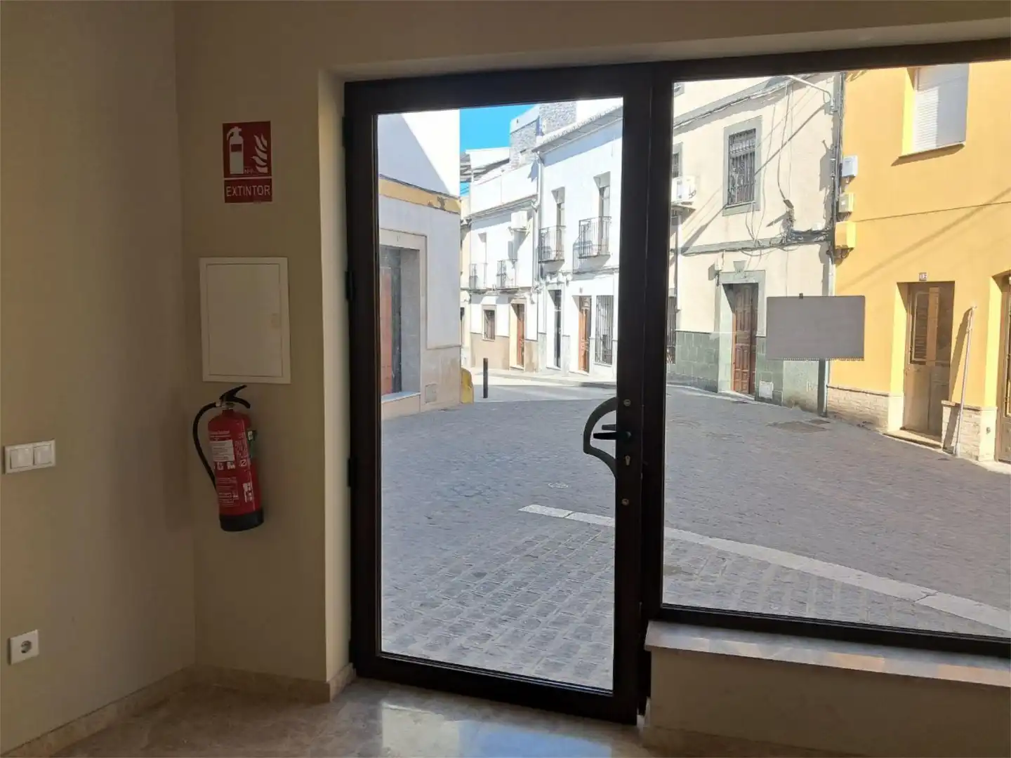 Einfamilien-Reihenhaus zum Verkauf in Calle Felipe IV, Montilla Einfamilien-Reihenhaus zum Verkauf in Montilla mit Terrasse, Abstellraum und Balkon