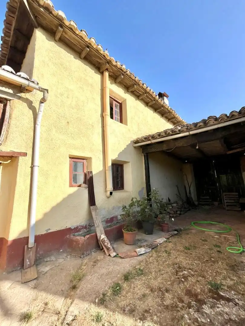Casa o xalet en venda a Calle las Escuelas, 1, Alar del Rey Vista exterior de Casa o xalet en venda en Alar del Rey