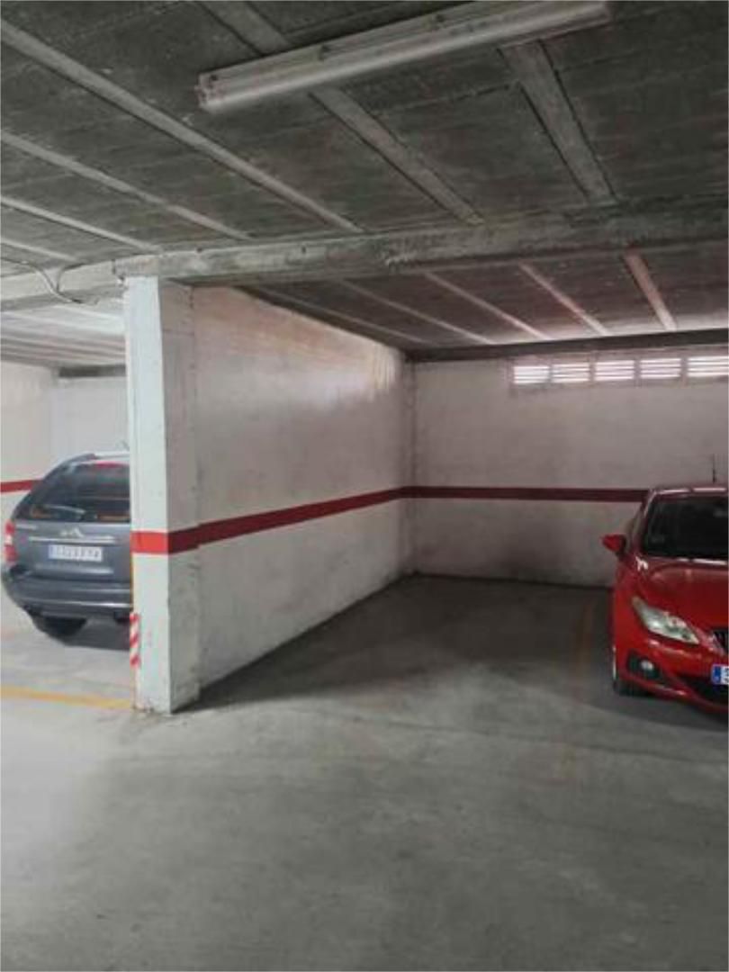 Parking of Garage to rent in Maceda